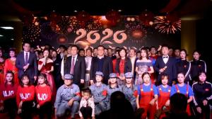 「只爭(zhēng)朝夕，不負(fù)韶華」河南三建集團(tuán)2020新春團(tuán)拜會(huì)隆重舉行！