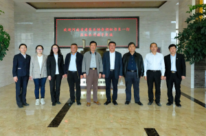 ?省建筑業(yè)協(xié)會(huì)秘書(shū)長(zhǎng)胡成海到集團(tuán)公司調(diào)研