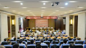 風雨崢嶸，光輝70載；黨旗所指，奮進新征程！